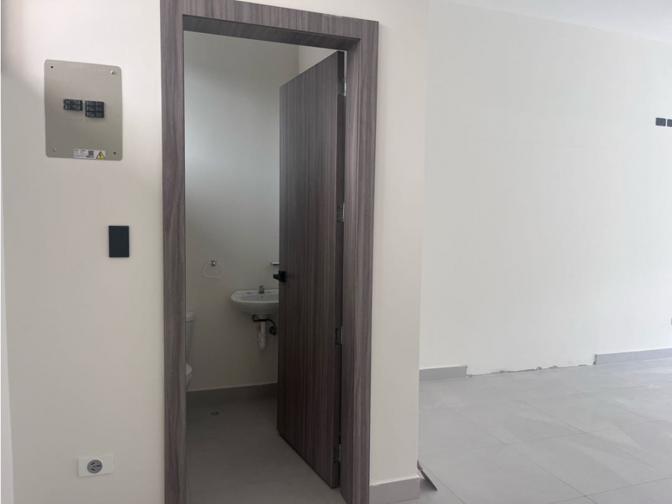 Cumbayá, Rento local comercial, 50 m2. - 2