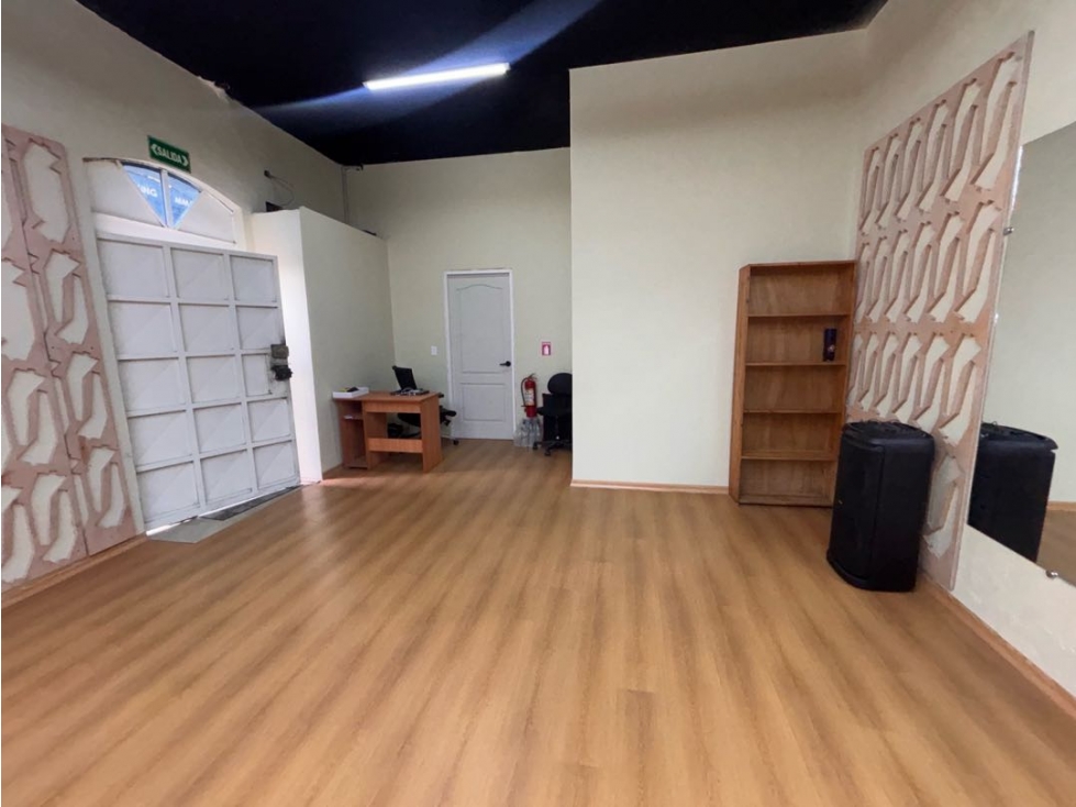 Cumbaya, local comercial, Sector la Primavera 55m2 - 2