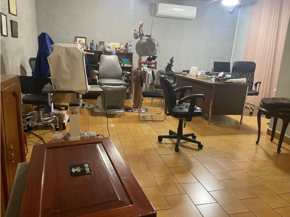 Edificio Departamentos y Consultorios en Venta, Saltillo Centro - 3