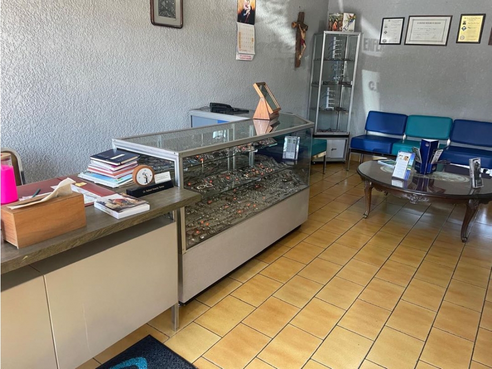 Edificio Departamentos y Consultorios en Venta, Saltillo Centro - 4