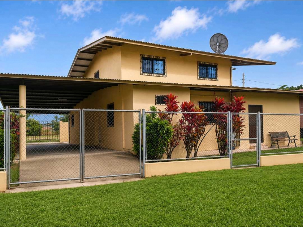 VENDO CASA UBICADA EN VOLCÁN CENTRO 600MTS2