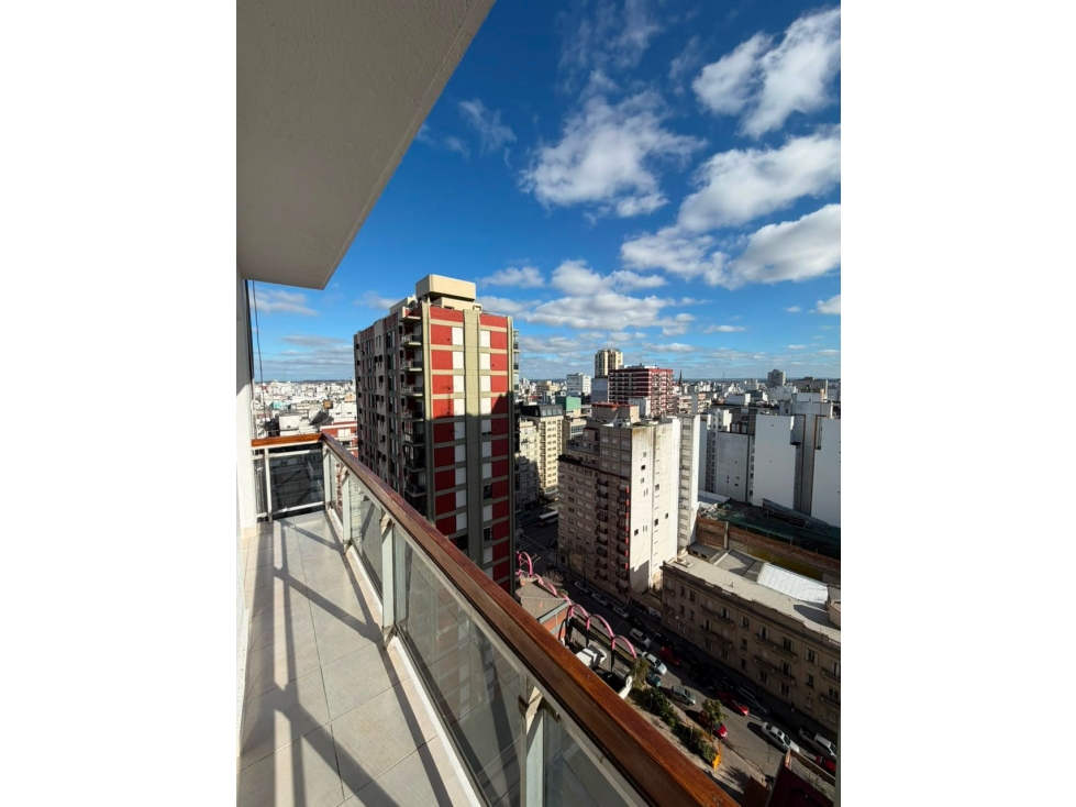 DEPARTAMENTO 2 AMBENTE CON BALCON Y VISTA AL MAR - 4