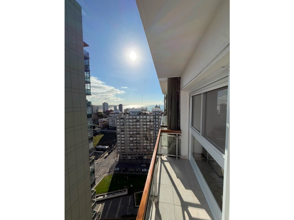 DEPARTAMENTO 2 AMBENTE CON BALCON Y VISTA AL MAR - 5