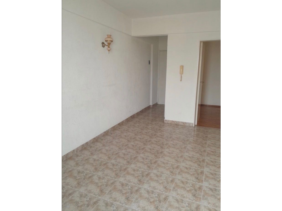 Departamento 2 Ambientes con Balcón y Vista Abierta
