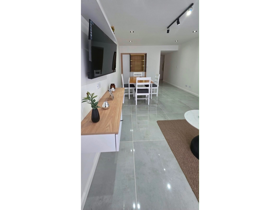 DEPARTAMENTO 2 AMBIENTES CON DEPENDENCIA RECICLADO — foto 2