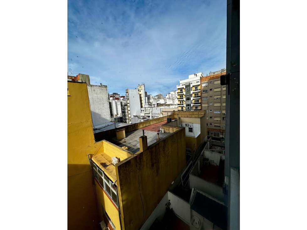 Departamento 2 ambientes contrafrente reciclado con balcon - 6