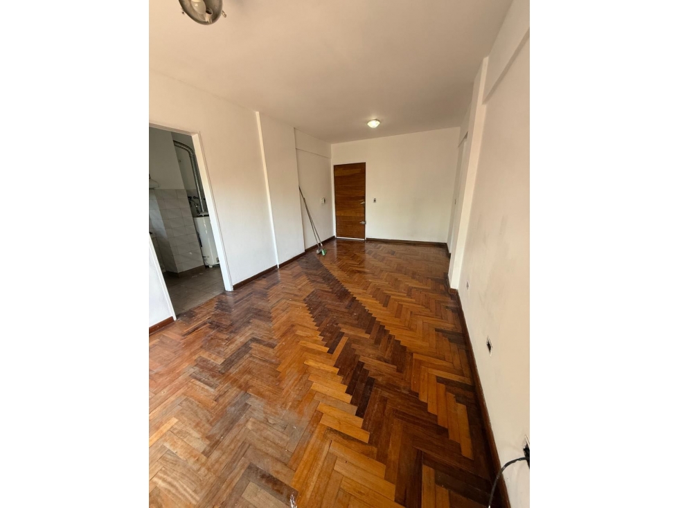 Departamento 2 ambientes en Luján. Lavalle esquina Mariano Moreno — foto 3