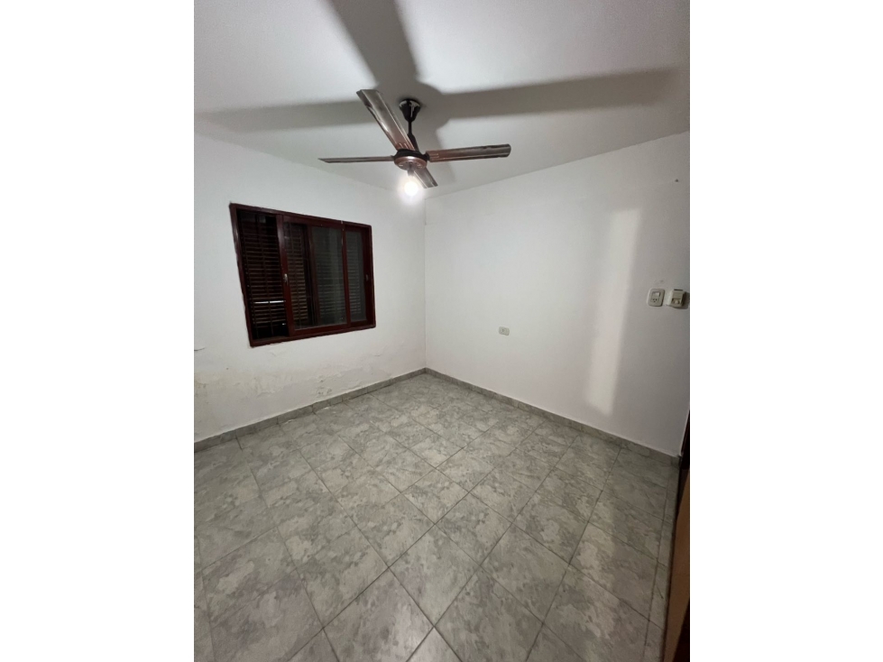Departamento 2 dormitorios en PB B° Malvinas - 6