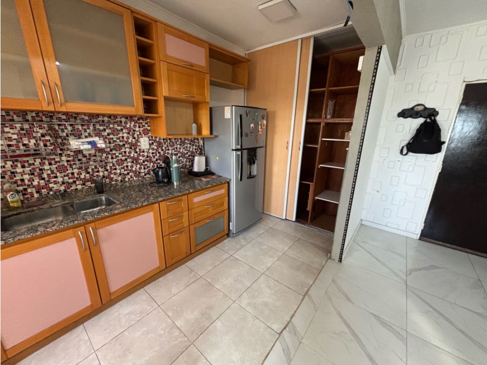 Departamento con dos dormitorios sobre Av. Mitre en venta - 6