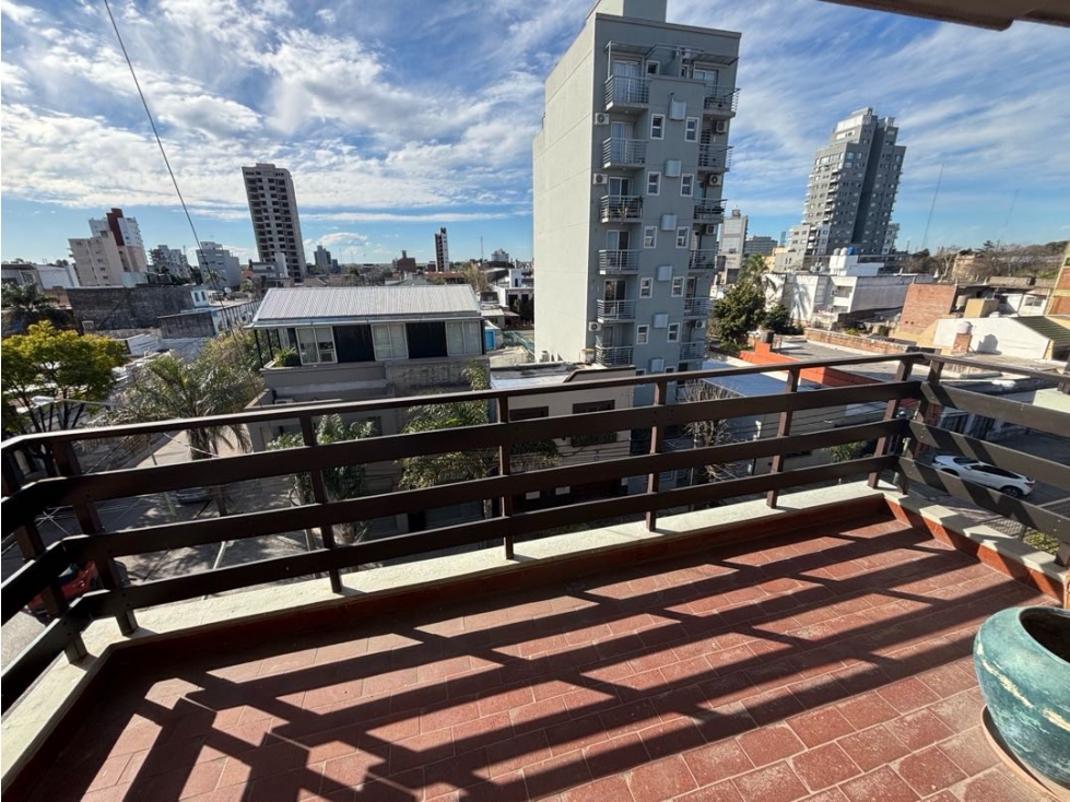 Departamento con tres dormitorios, en zona centrica en alquiler — foto 5