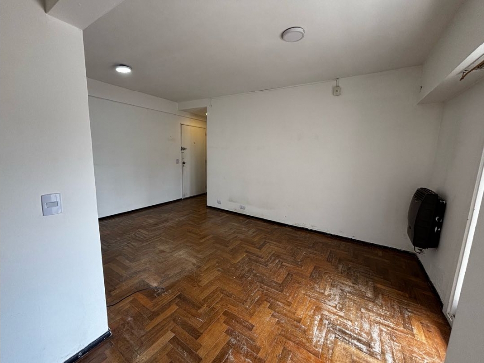 Departamento con un dormitorio y balcon en alquiler - 2