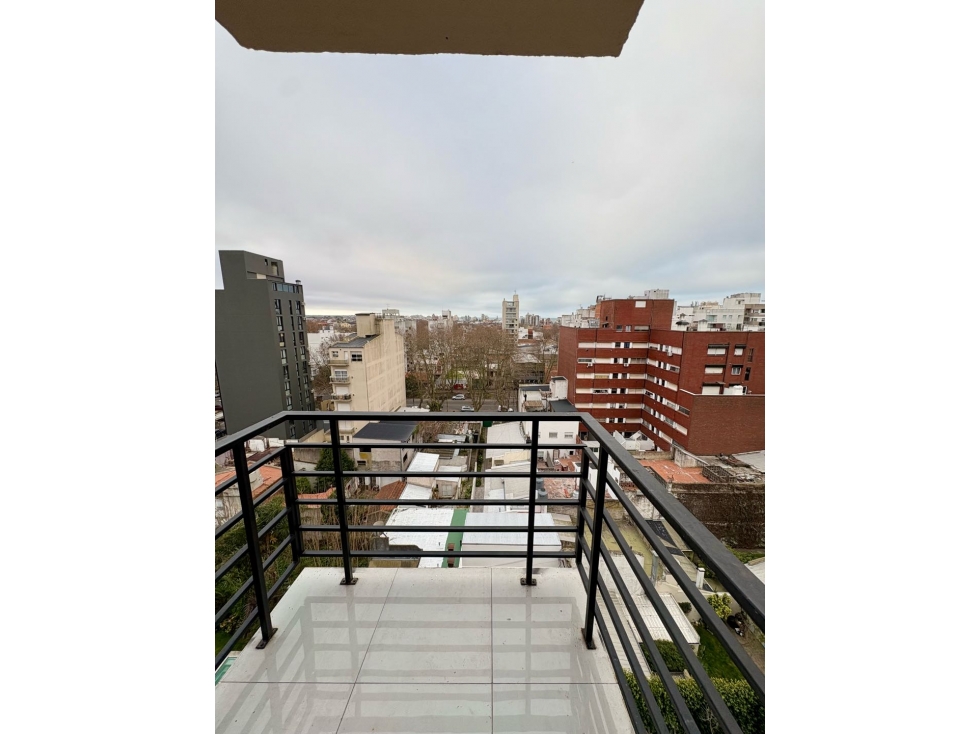 Departamento de 2 ambientes a estrenar con balcón y cochera | La Perla - 6