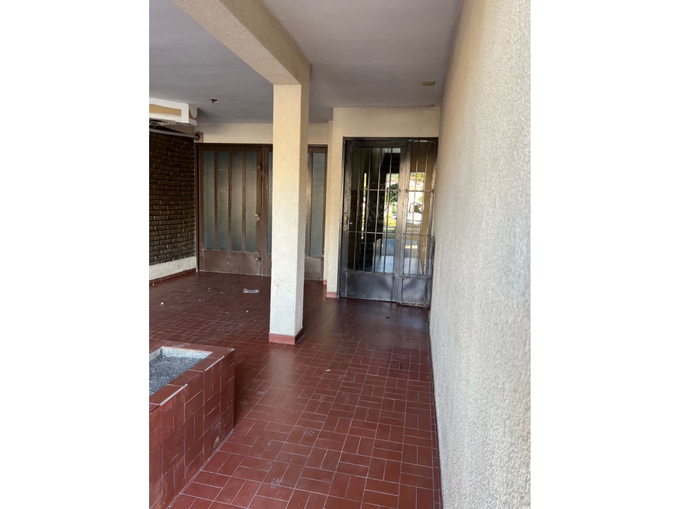 Amplio dpto de 2 dormitorios sobre Av a remodelar! — foto 4