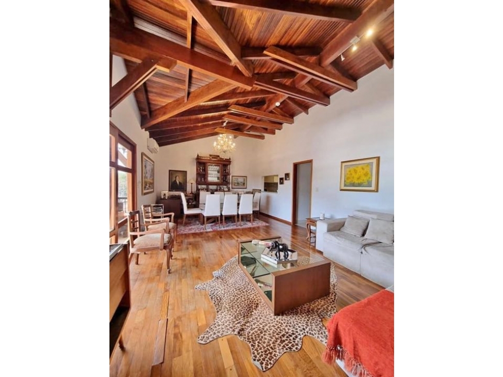 Departamento de 3 dormitorios de 150m2 en Recoleta - Los Laureles - 1