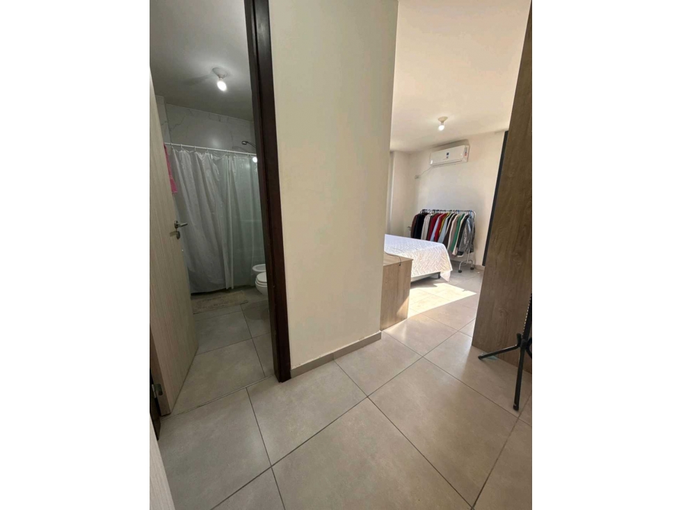 DEPARTAMENTO DE CATEGORÍA EN VENTA PLENO CENTRO DE VILLA CARLOS PA - 4
