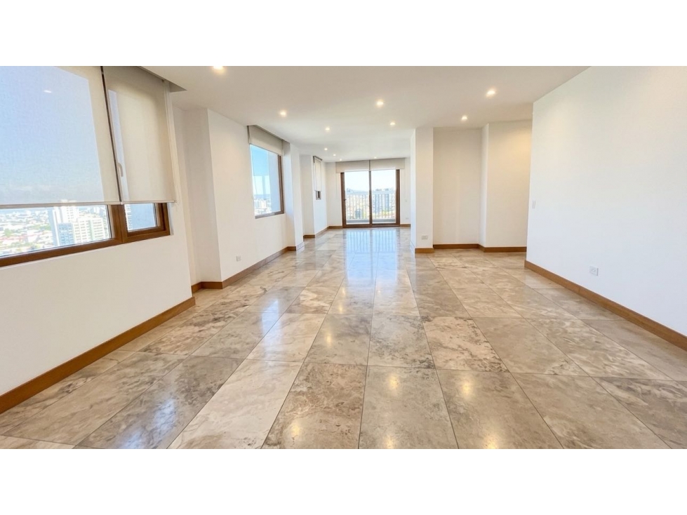 Departamento con estudio y 3 terrazas de renta en Cumbaya Site Center - 3