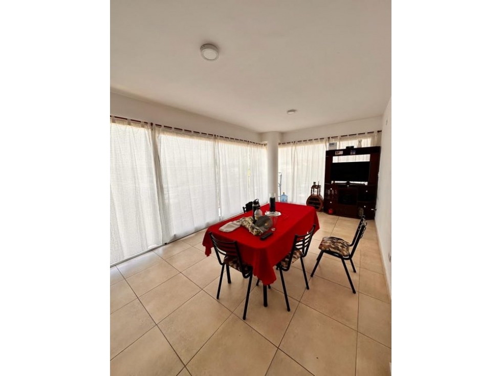 Departamento dos ambientes en zona residencial a la venta - 2