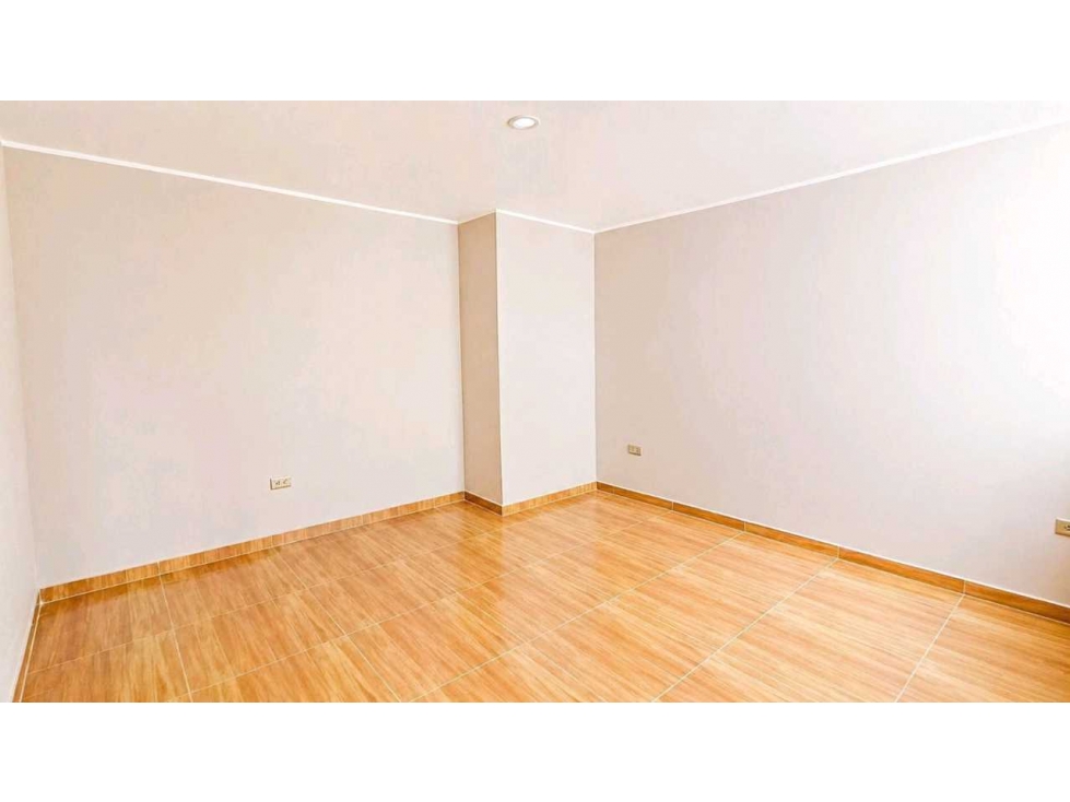 Departamento en 6to Piso Los Jardines SMP Cerca de Plaza Norte — foto 3
