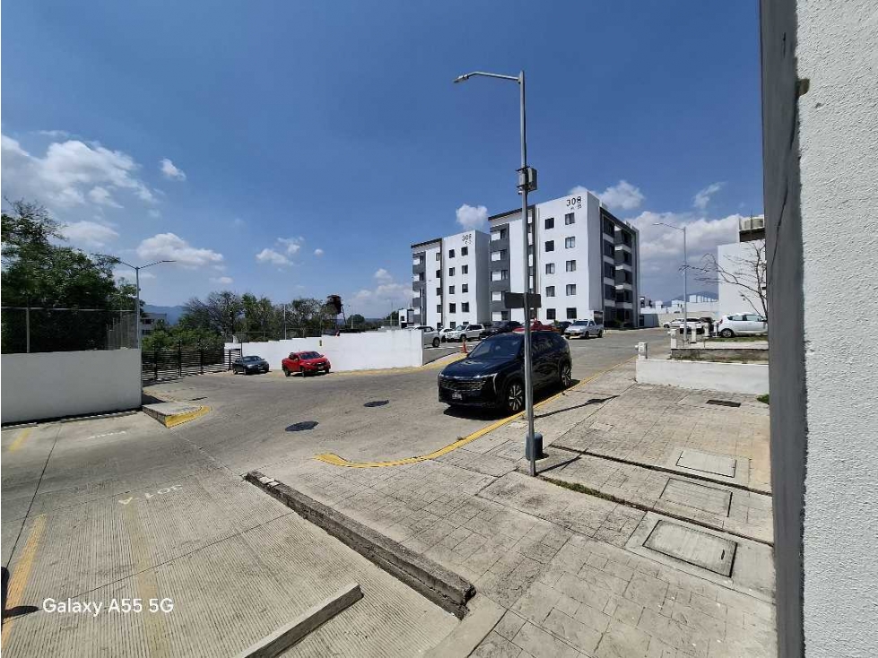DEPARTAMENTO EN PLANTA BAJA PERIFERICO Y MANNATIALES