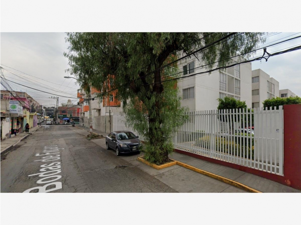 Departamento en Remate en Miguel Hidalgo, Tláhuac, Ciudad de México — foto 2