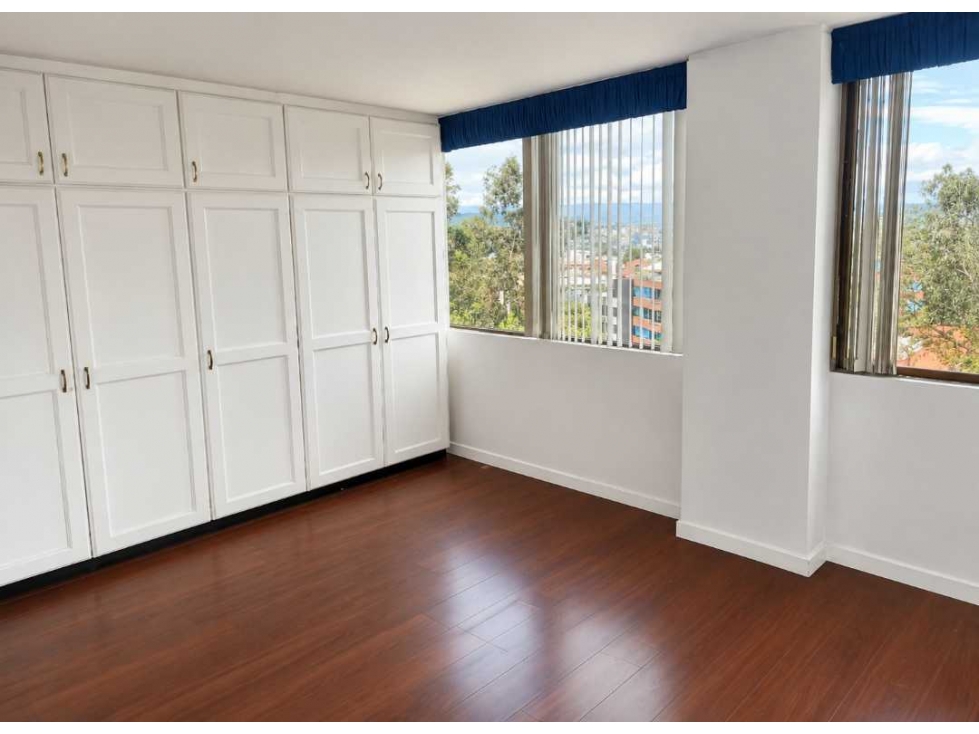 Departamento en Renta, Quito Tenis 130m2, 2 habitaciones, 2 parqueader — foto 3