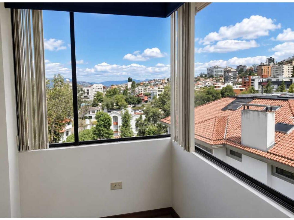 Departamento en Renta, Quito Tenis 130m2, 2 habitaciones, 2 parqueader — foto 4