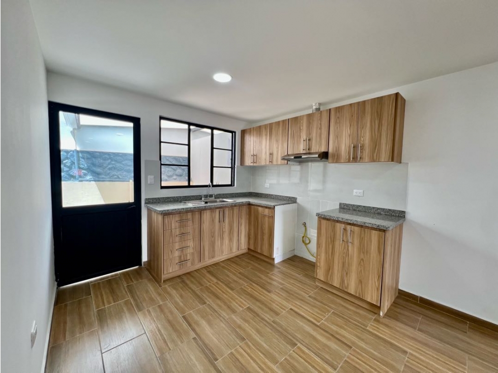 DEPARTAMENTO EN RENTA SECTOR SAYAUSI CUENCA — foto 2