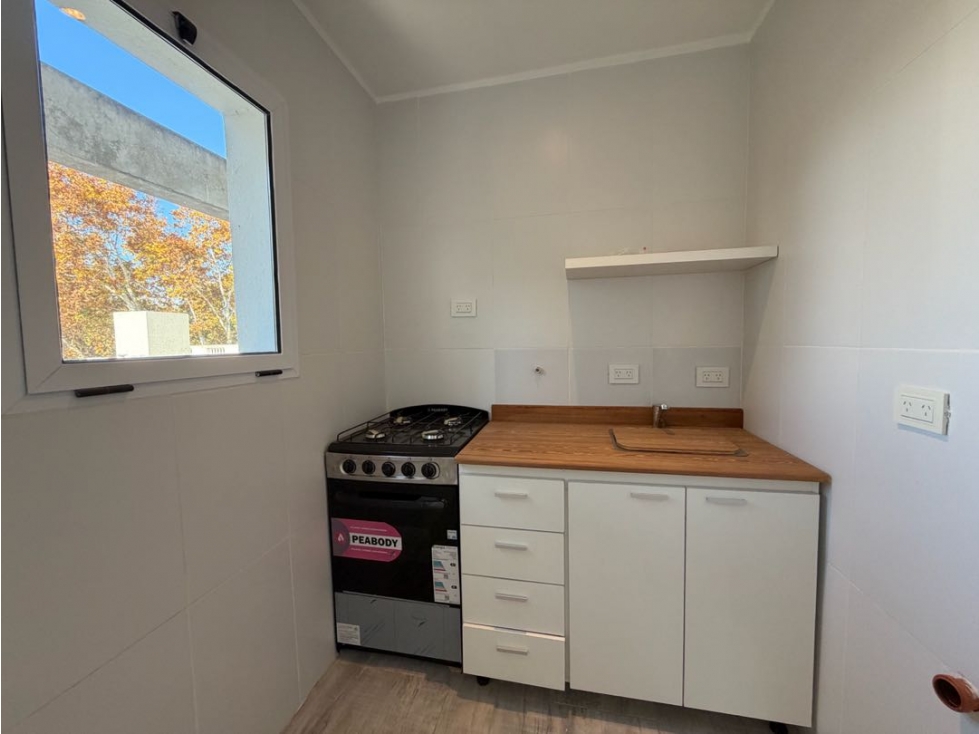 Departamento en venta con un dormitorio en Zarate - 2