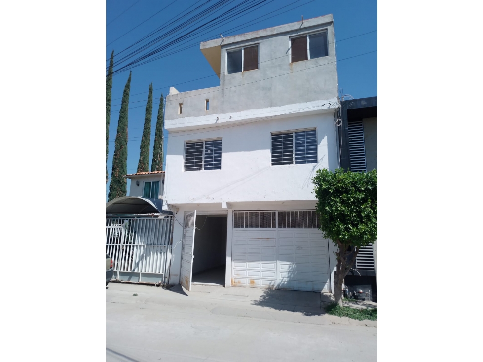 Departamento en Venta en Silao - 3 Recámaras y 194.9 m² - 1