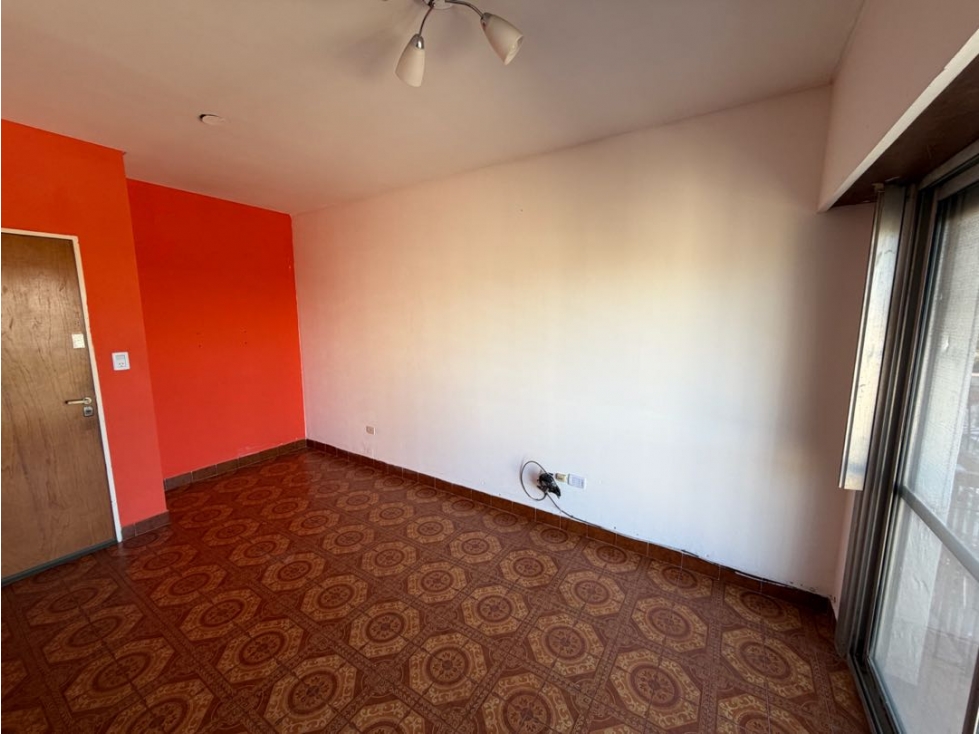 Departamento en venta sobre Av. Rocca - 3