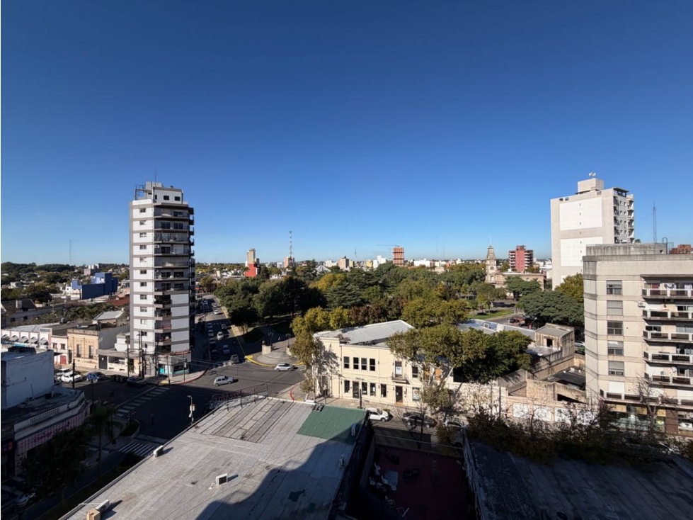Departamento en venta sobre Av. Rocca - 6