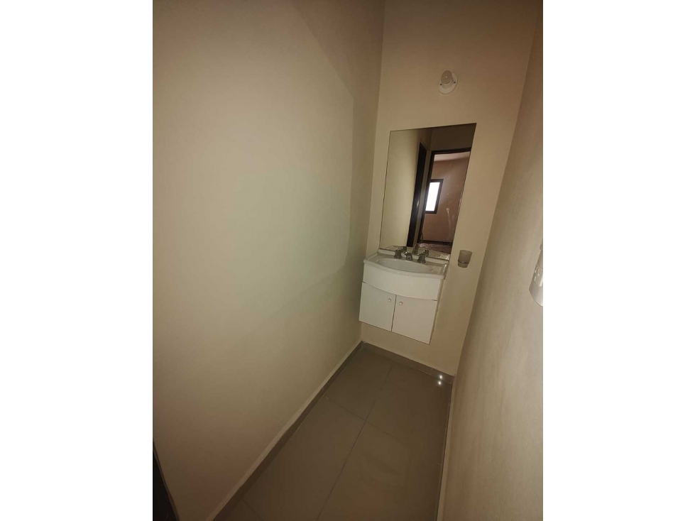 DEPARTAMENTO EN VENTA SOBRE AV. SAN MARTÍN CON COCHERA Y PILETAExce — foto 5
