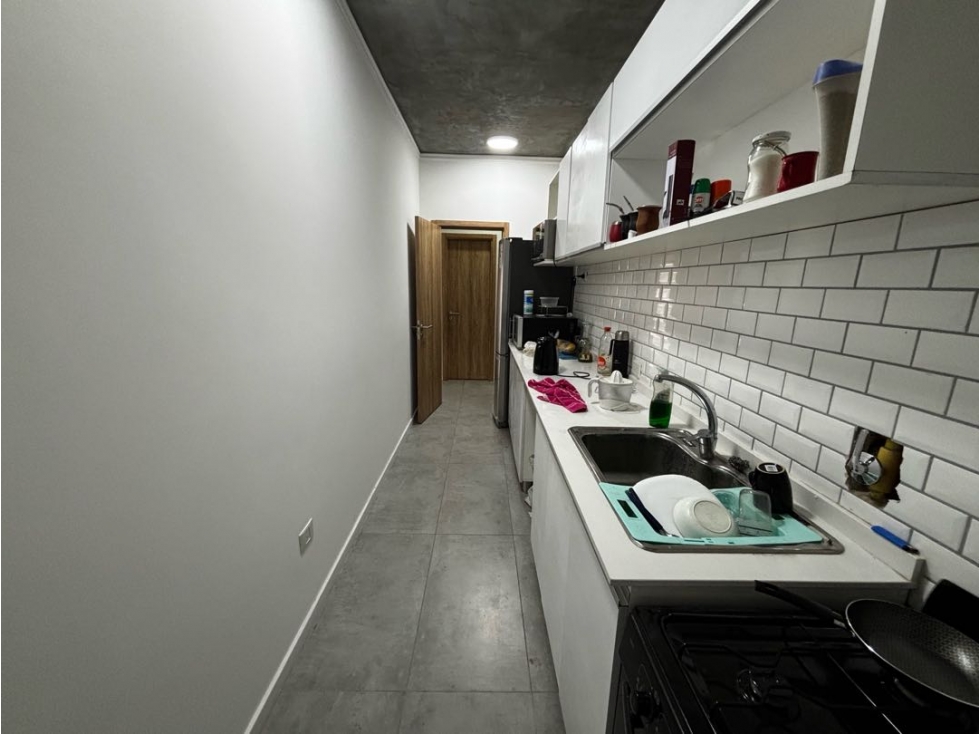 Departamento en venta sobre Avenida Mitre - 5