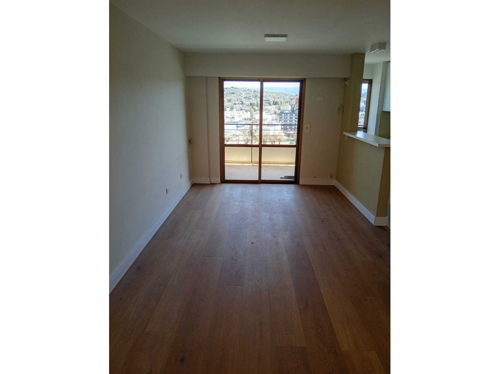 DEPARTAMENTO EN VENTA VILLA CARLOS PAZ PLENO CENTRO.VISTA LAGO - 2
