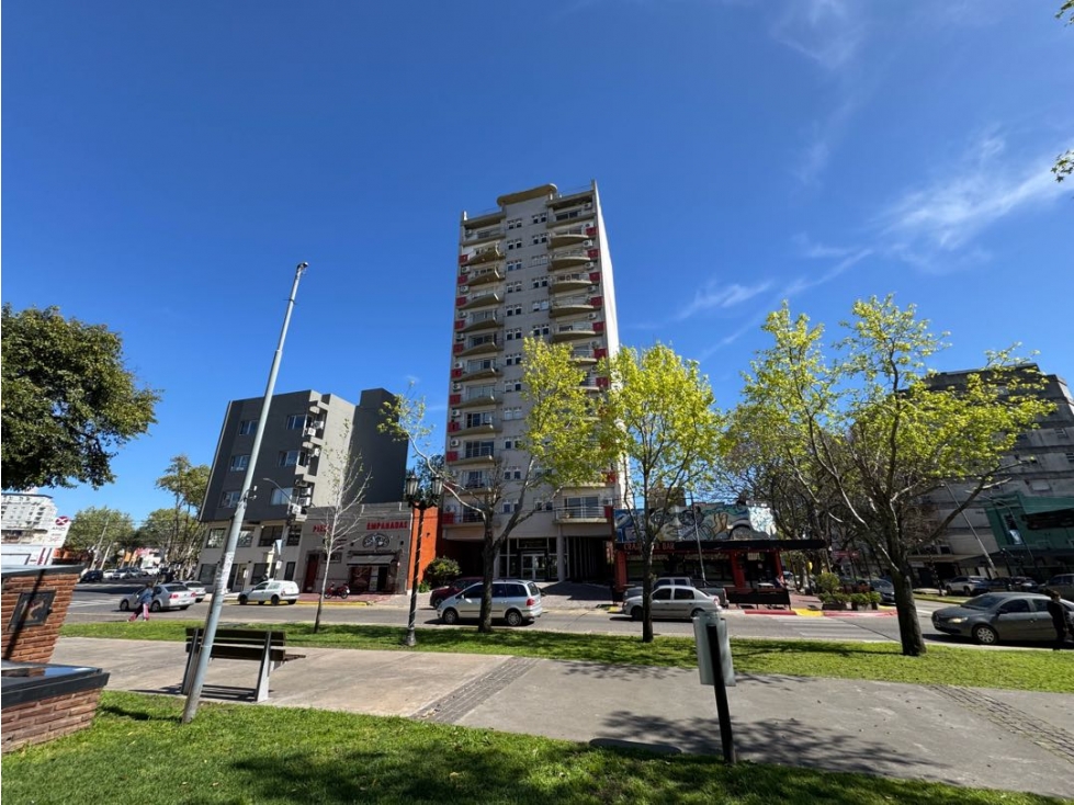 Departamento en torre Corona Plaza con 2 dormitorios a la venta - 1