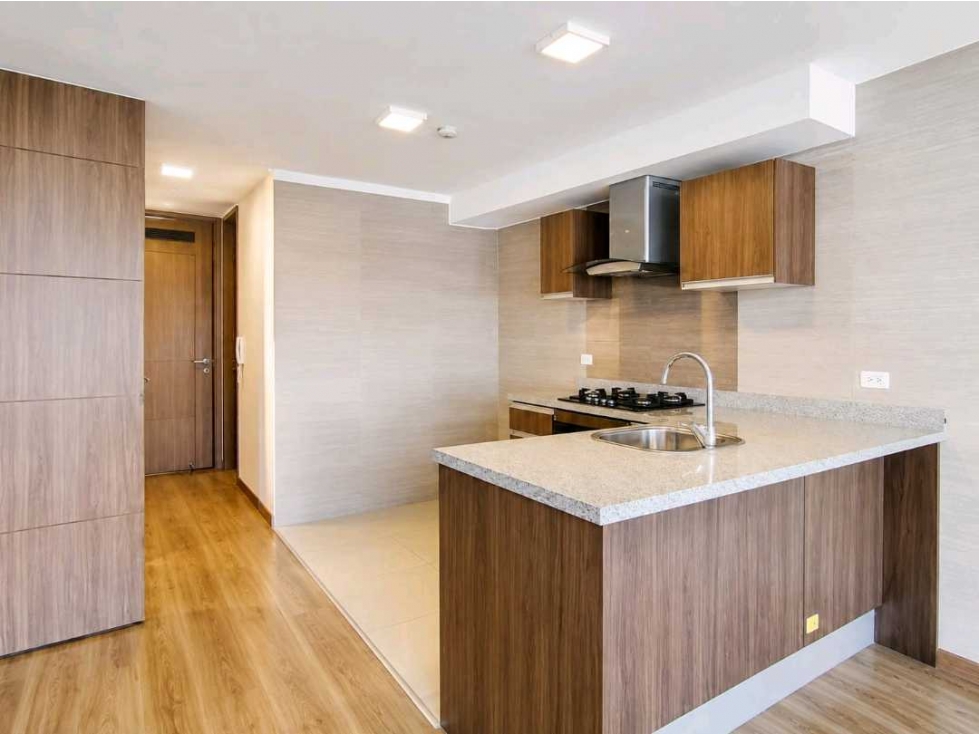 Moderna Suite en Venta Sector UDLA Granados — foto 3