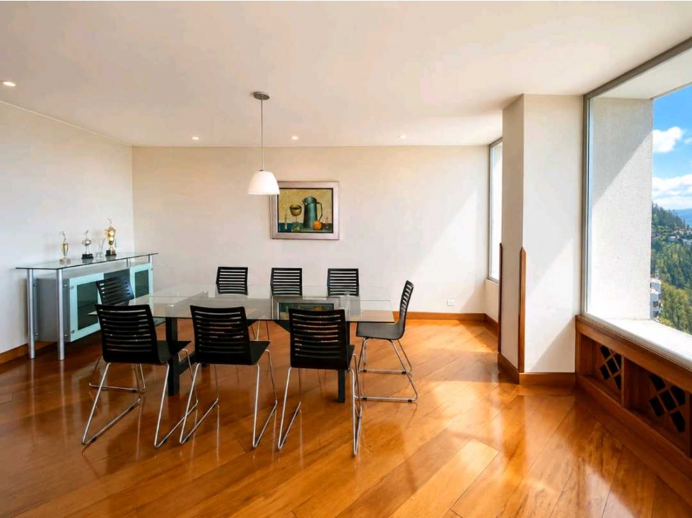 Rento Departamento amoblado con balcón en Quito González Suárez — foto 4