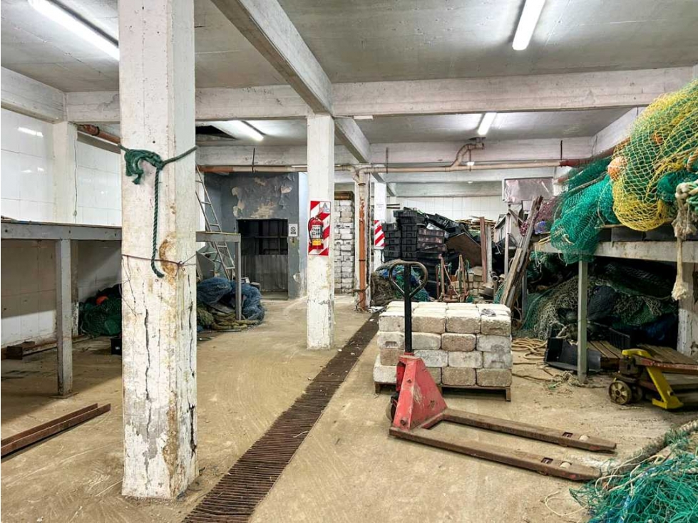 Deposito 900m2 - Ayolas y Posadas - 3