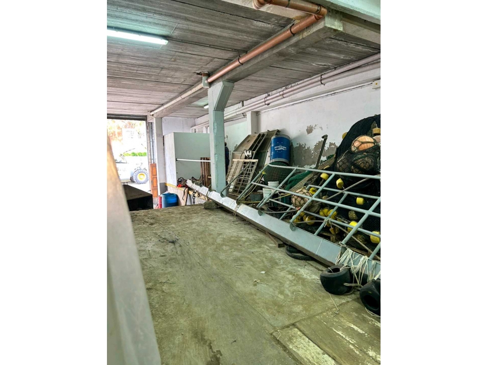 Deposito 900m2 - Ayolas y Posadas - 4