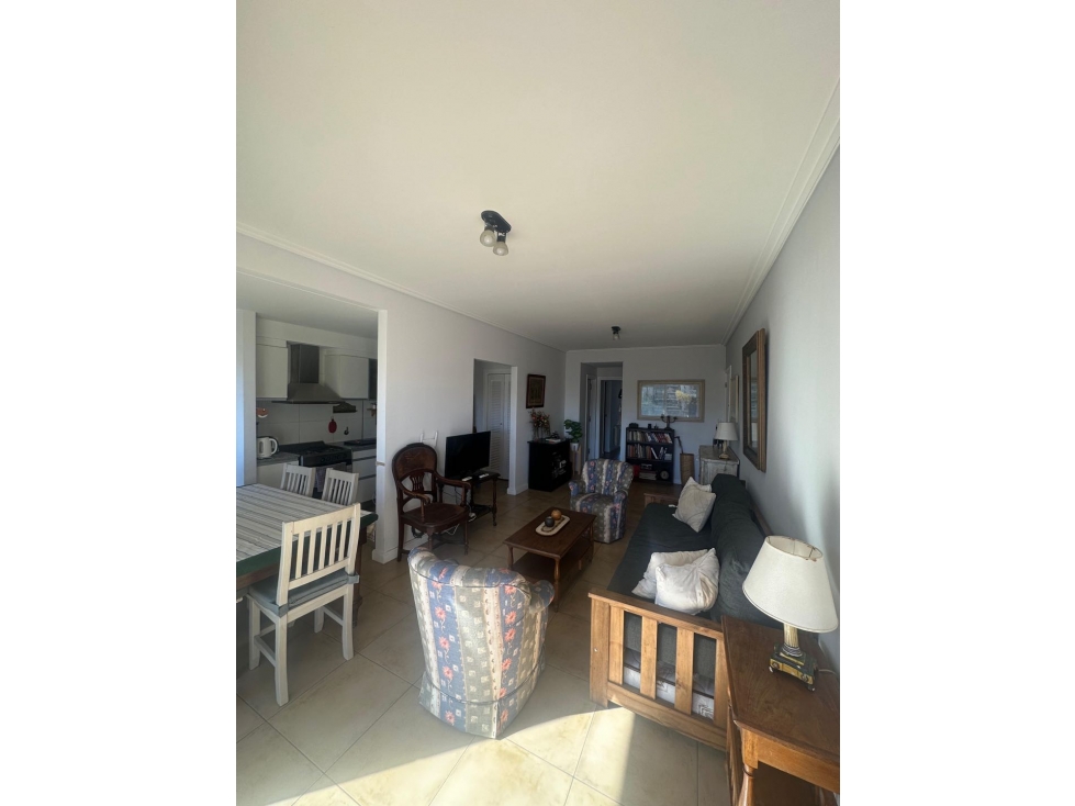 VENTA 2 AMBIENTES CON BALCÓN TERRAZA Y COCHERA ZONA GUEMES - 4