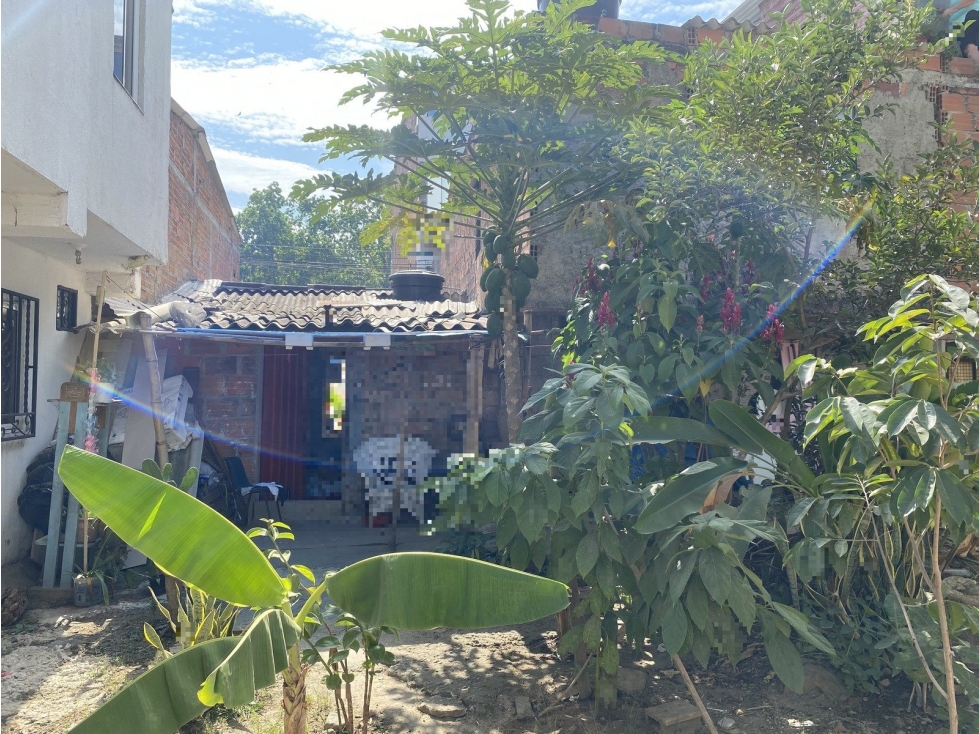Dirección Actual del Inmueble: LOTE 4 MANZANA I
Direcciones Anteriore - 1