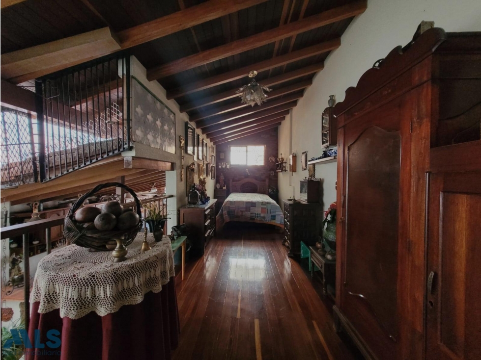 Disfruta de una amplia casa en el corazón de Gira...(MLS#254559) - 6
