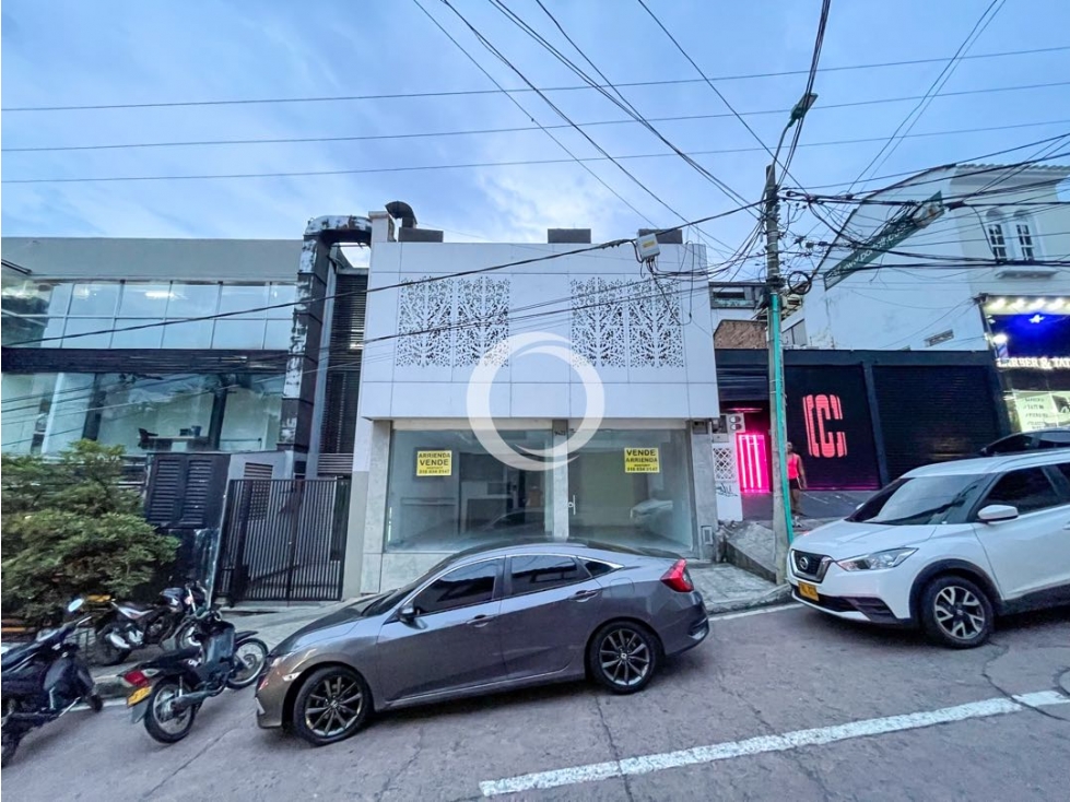 DISPONIBLE LOCAL COMERCIAL EN GRANADA
