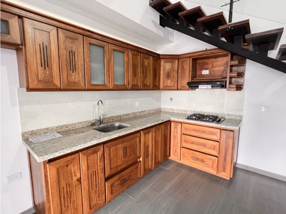 DIVINO APARTAMENTO ESQUINERO EN VENTA CON EXCELENTE UBICACIÓN Y VISTA. — foto 4