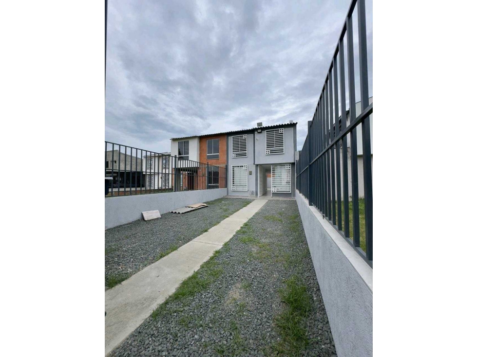 VENTA HERMOSA CASA EN EL DORAL DE LA ITALIA, PALMIRA — foto 2