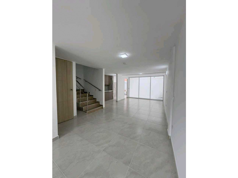 VENTA HERMOSA CASA EN EL DORAL DE LA ITALIA, PALMIRA — foto 4