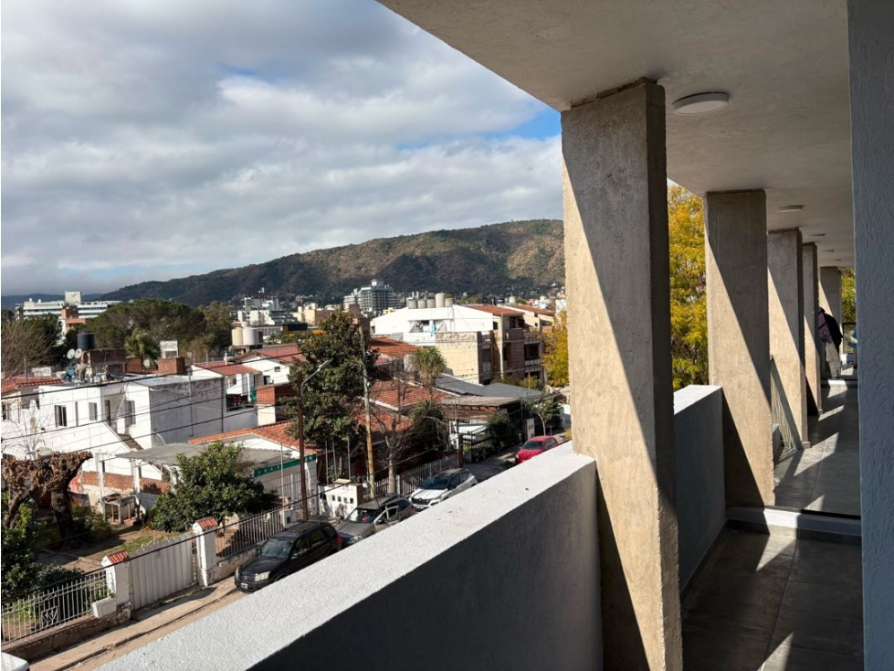 VENTA EN POZO DEPARTAMENTO 1 DORMITORIO CON BALCÓN CENTRO CARLOS PAZ - 4