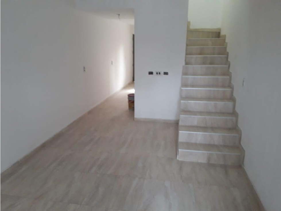 DUPLEX 3 AMBIENTES VENTA PASO DEL REY — foto 4