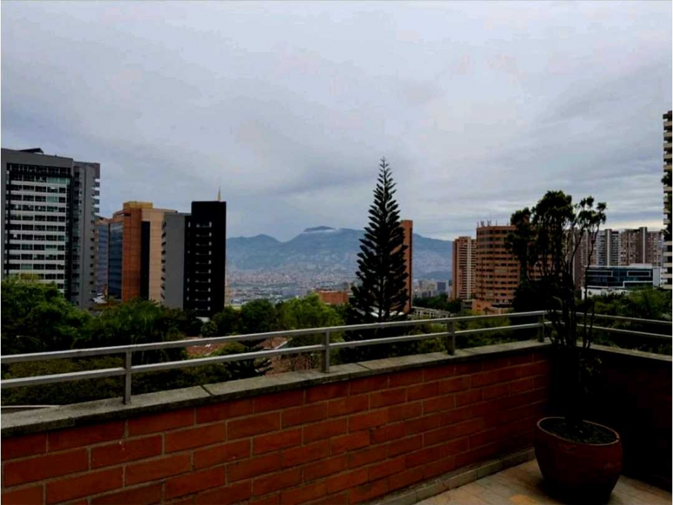 DUPLEX CON TERRAZA EN LA LOMA DEL TESORO