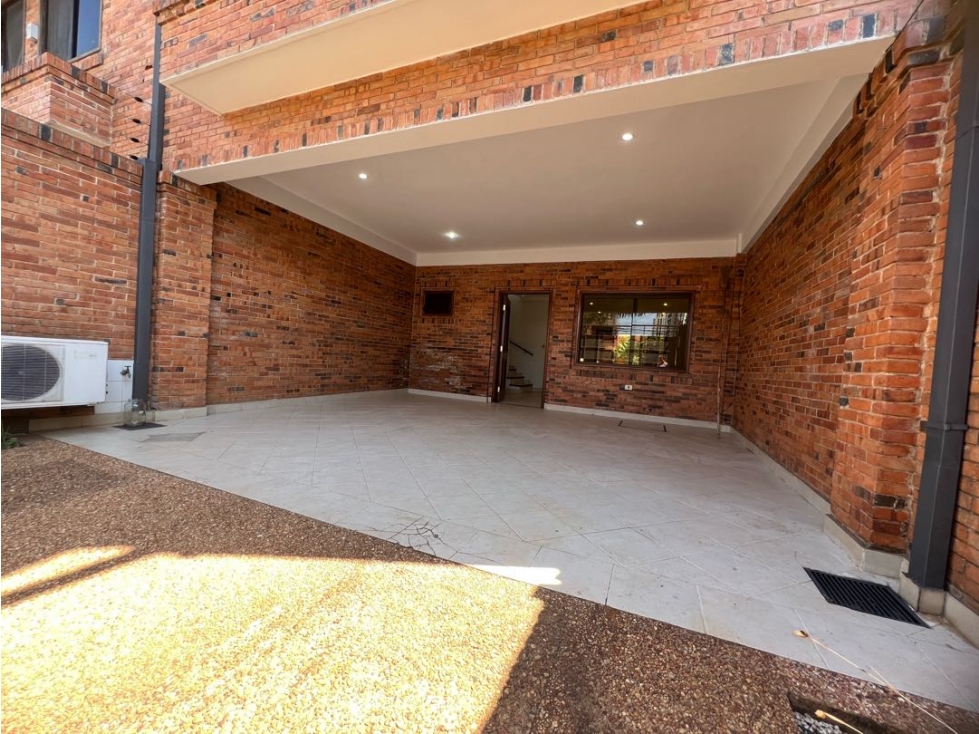 Duplex con un buen patio a tan solo 3 minutos del Paseo La Galeria - 6